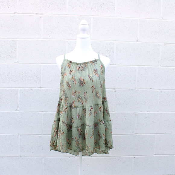 Green Pleated halter neck top with the tiered silhouette - Picture 2 of 8